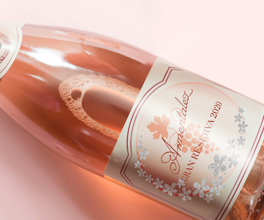Y si es con tú propia marca de vinos espumosos mejor jajaja...! <span class="Emo3"> </span>