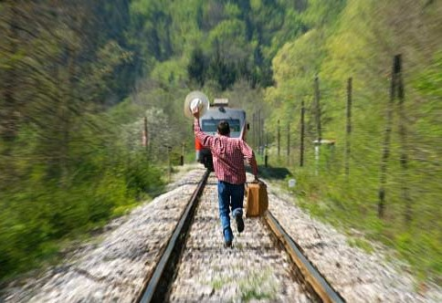 Vamooosss.....
Algunos acabarán perdiendo el tren....
Tiempo al tiempo... <span class="Emo11"> </span>