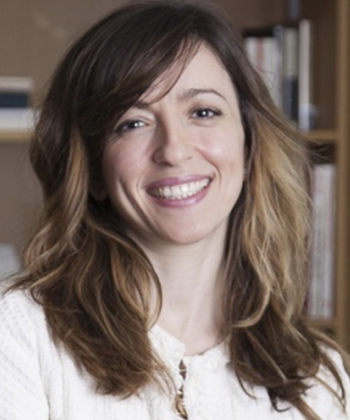 Cuéntanos algo nuevo bonita… <span class="Emo9"> </span>