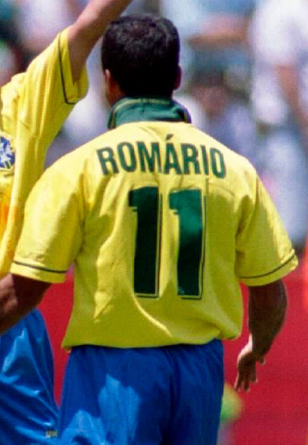 Camino al sambódromo!! O samba, o gamba! De momento o baixinho intentando transformar o jogo do bichos en o jogho bonito