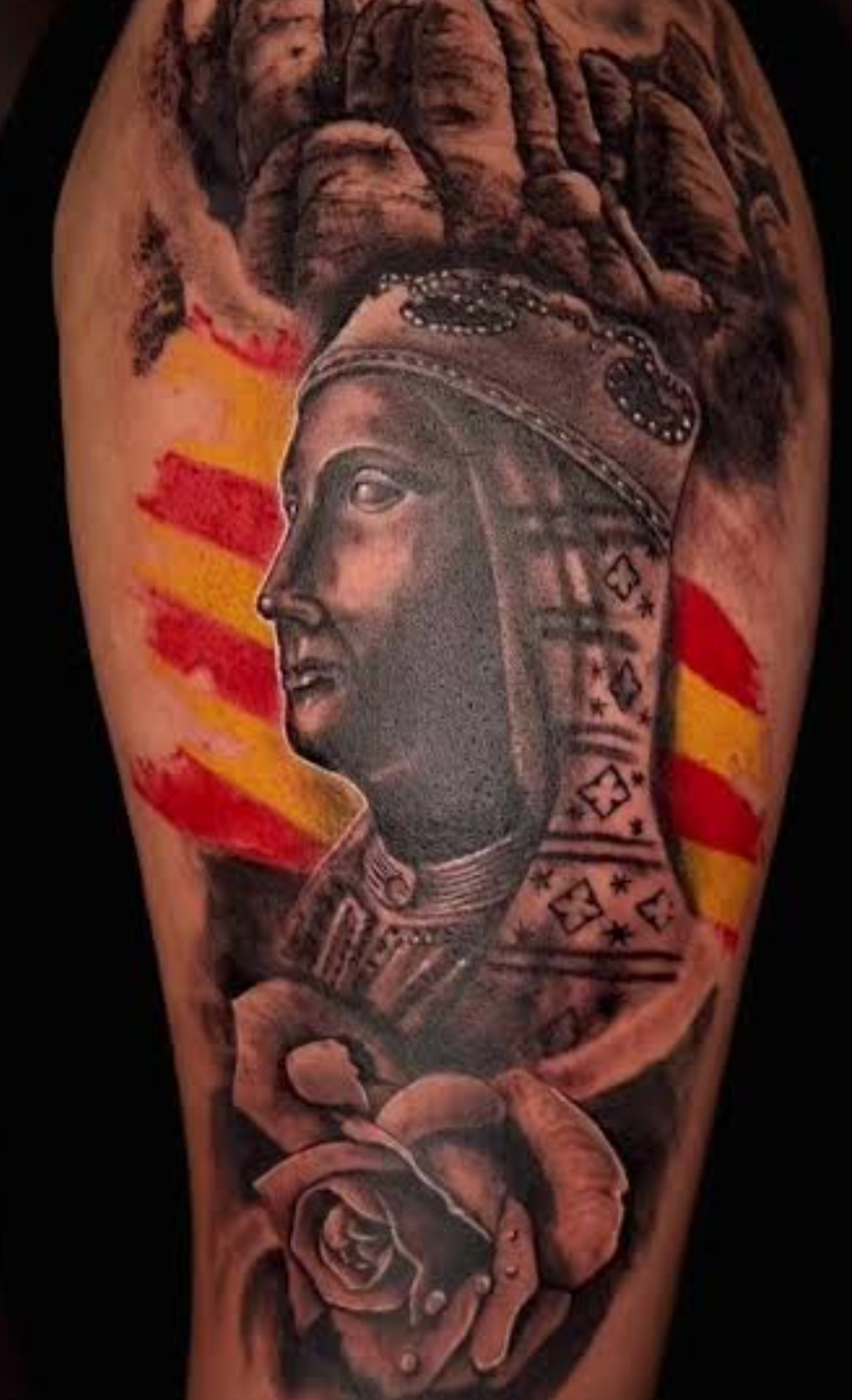 Si no fuese por éstos momentos y los de hambre la vida sería muy aburrida...
Con la visita de León XIV puede ser buen momento para hacer promesas. Nuestro querido amigo y gran expecador Robert dice que si llegamos a 15 algún día de hace este tatu....
Os animo visto lo visto, a que rezéis pq los de Scranton eso no nos lo pueden quitar y si el primer angel exterminador no acabó su faena, la visita del papa nos traiga suerte...
"Ten piedad señor ten piedad... Soy pecador"