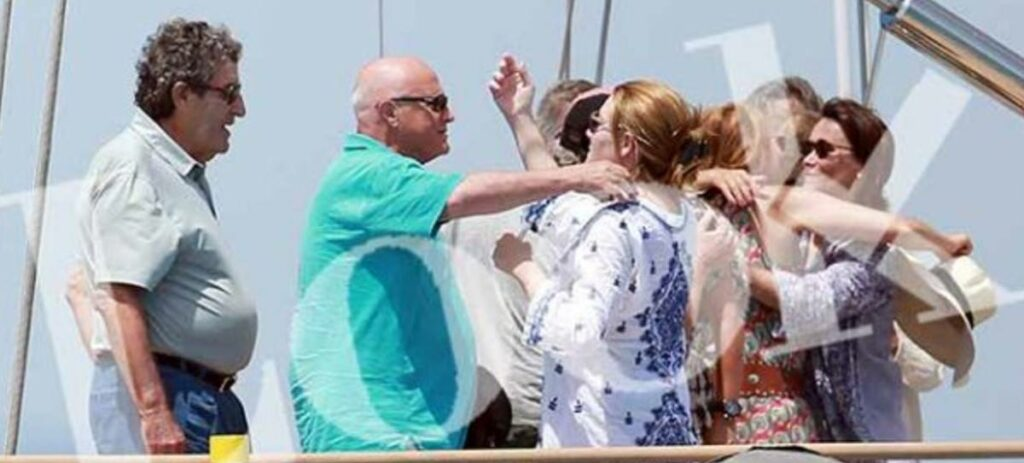 PEP OLIU (76 años) Que necesidad tiene???
Jubilación de oro.
No te digo que me lo mejores, igualamelo!!!