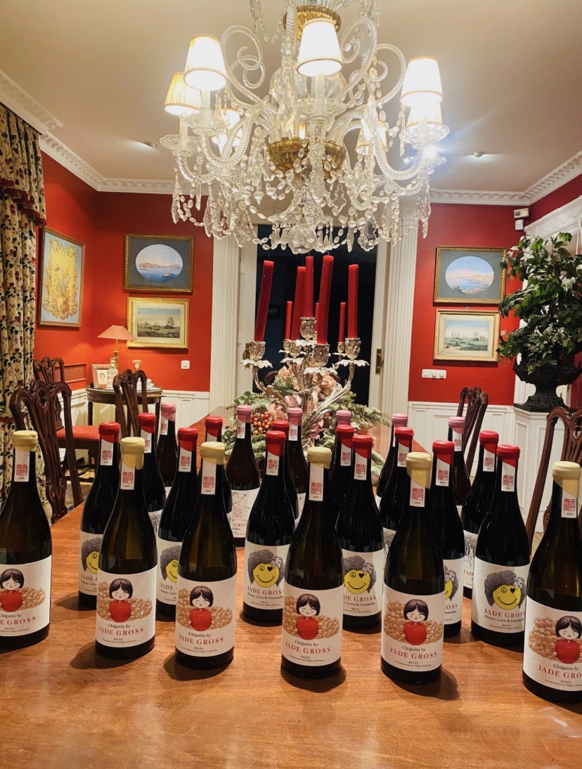 Para festejar la nueva Eze. Llegará un día en que comience el despegue y brindaremos con estas 24 botellas. Vienen 10 foreros. Nos haremos fotos.